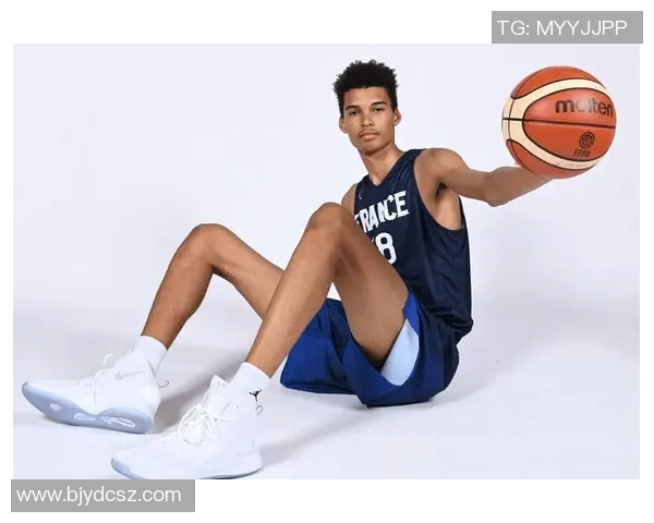 身高超过一米七的足球巨星们：他们的技术与身高如何成为赛场上的制胜法宝